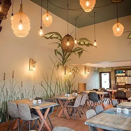 Bed & Breakfast Les Etangs Des Couartes