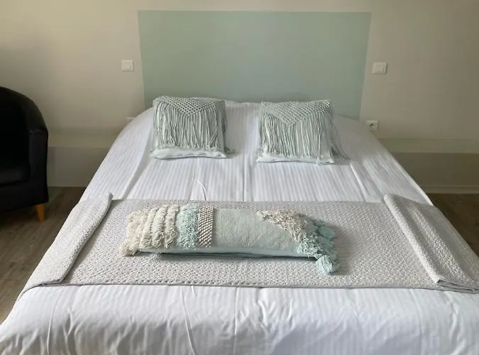 Les étangs Des Couartes Couette-café 3*